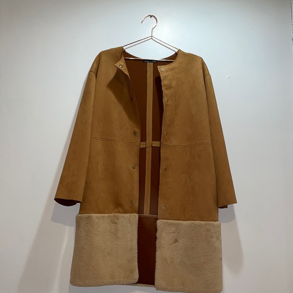 Camel Suede Cardigan with a Cream Fur ✨